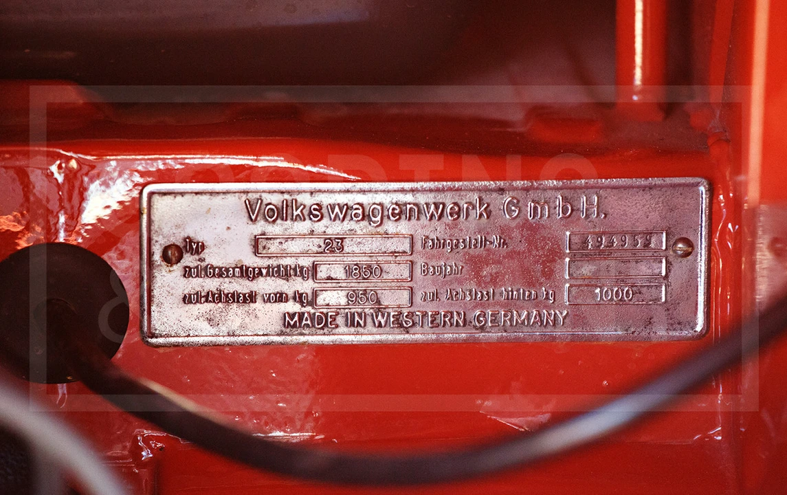 1959 Volkswagen Split-Window Bus - Image 16 of 17