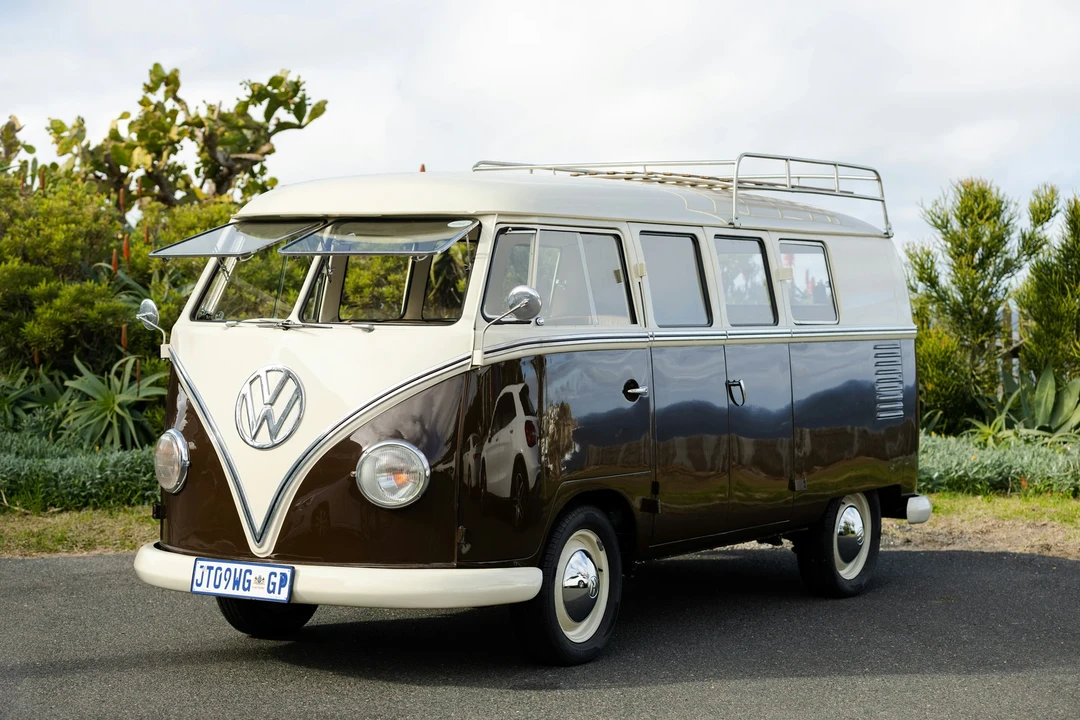 1959 Volkswagen Split-Window Bus - Image 3 of 21