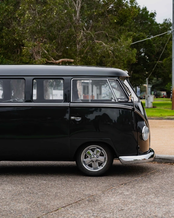 1959 Volkswagen Split-Window Bus - Image 28 of 31