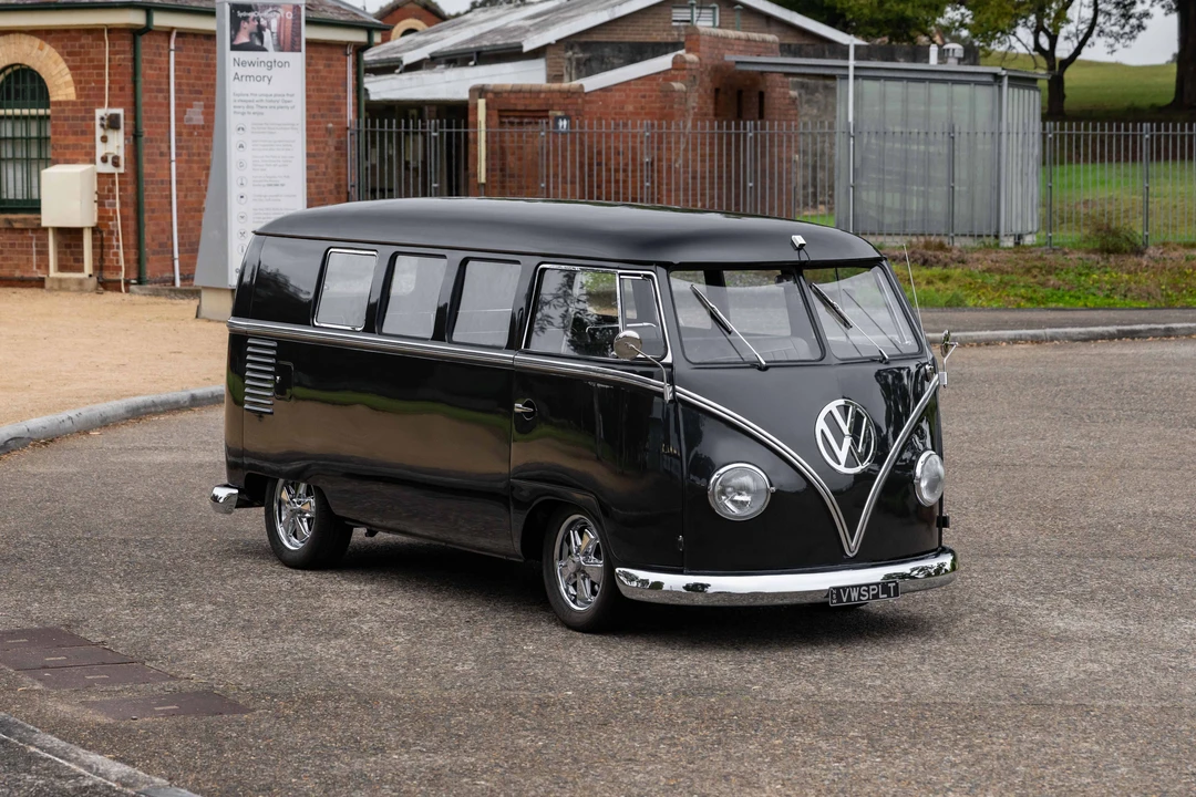 1959 Volkswagen Split-Window Bus - Image 11 of 31