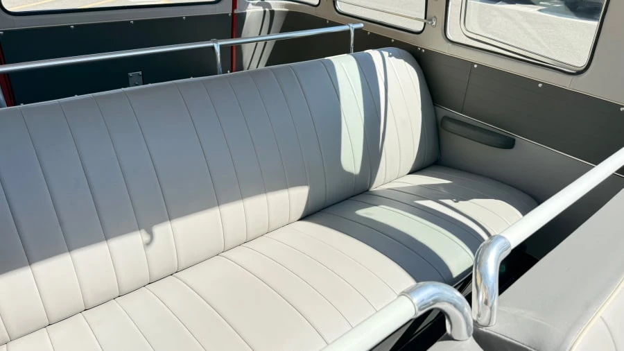 1959 Volkswagen Split-Window Bus - Image 25 of 31