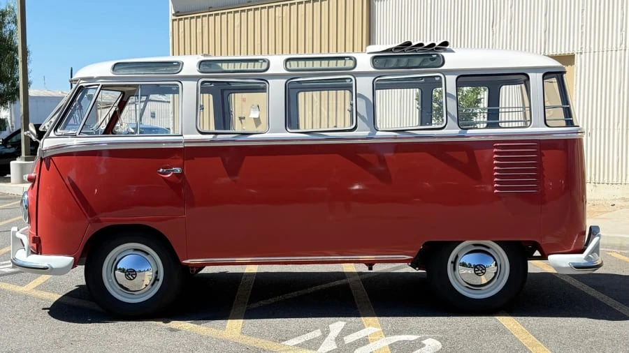 1959 Volkswagen Split-Window Bus - Image 7 of 31