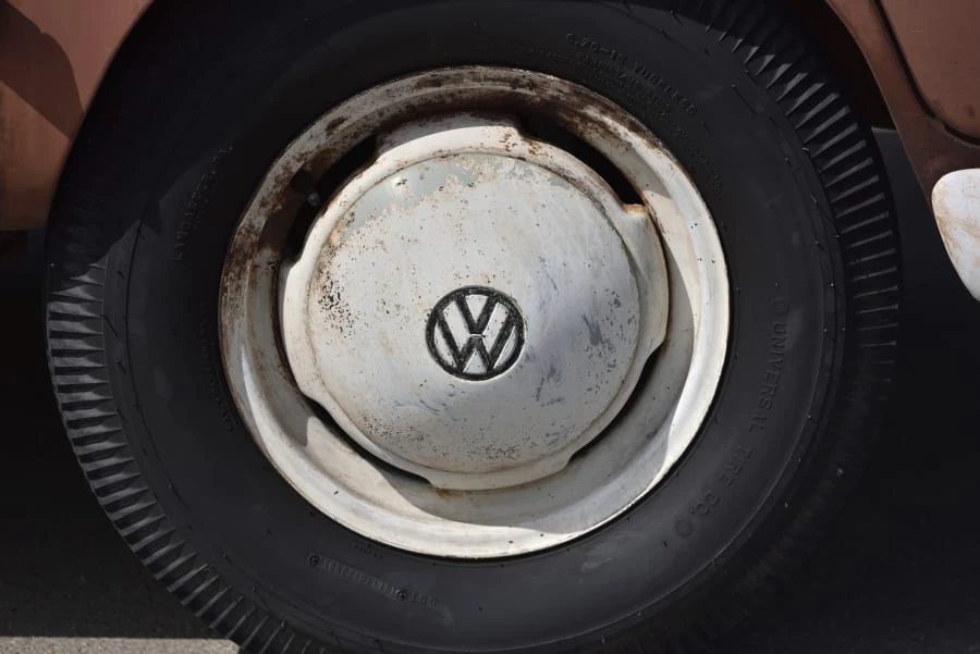 1959 Volkswagen Split-Window Bus - Image 5 of 31