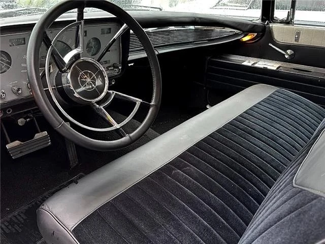 1959 Lincoln Capri - Image 2 of 17
