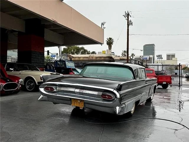 1959 Lincoln Capri - Image 10 of 17