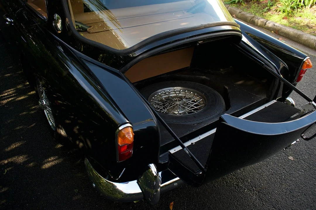 1960 AC - Image 21 of 30