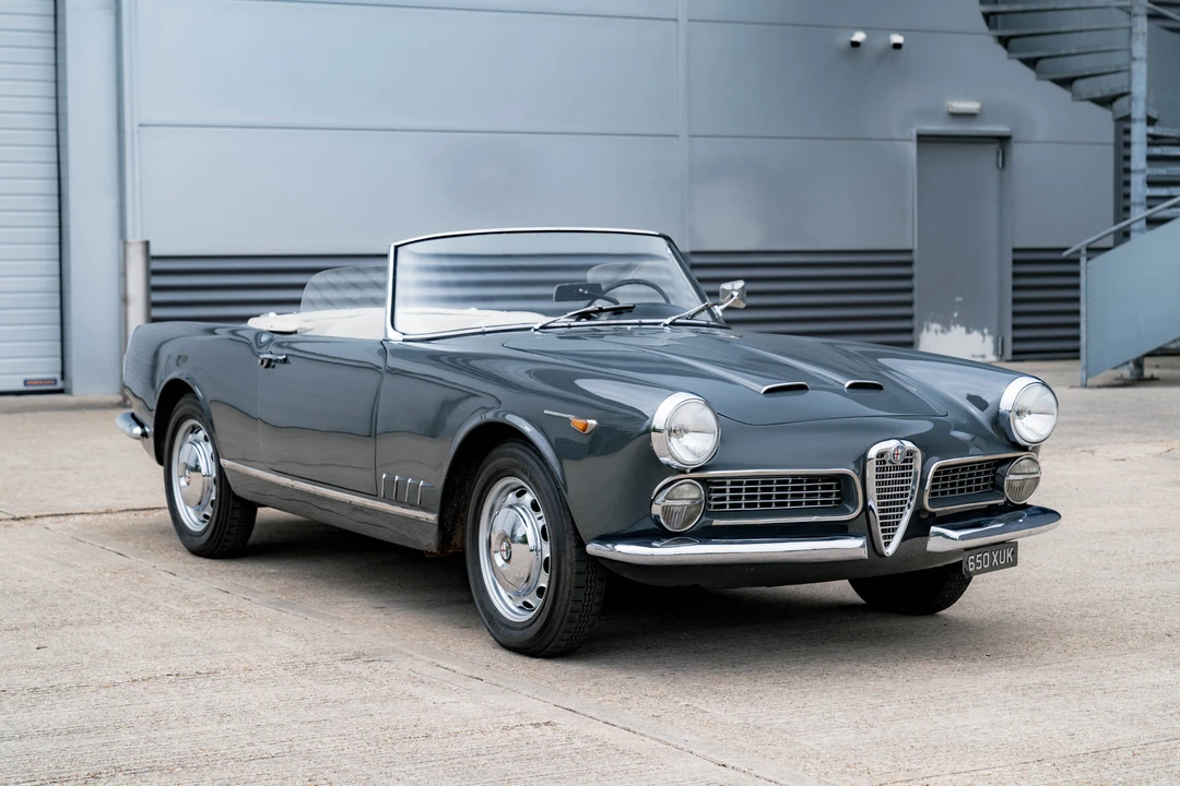 1960 Alfa Romeo 102-Series 2000 - Image 2 of 31