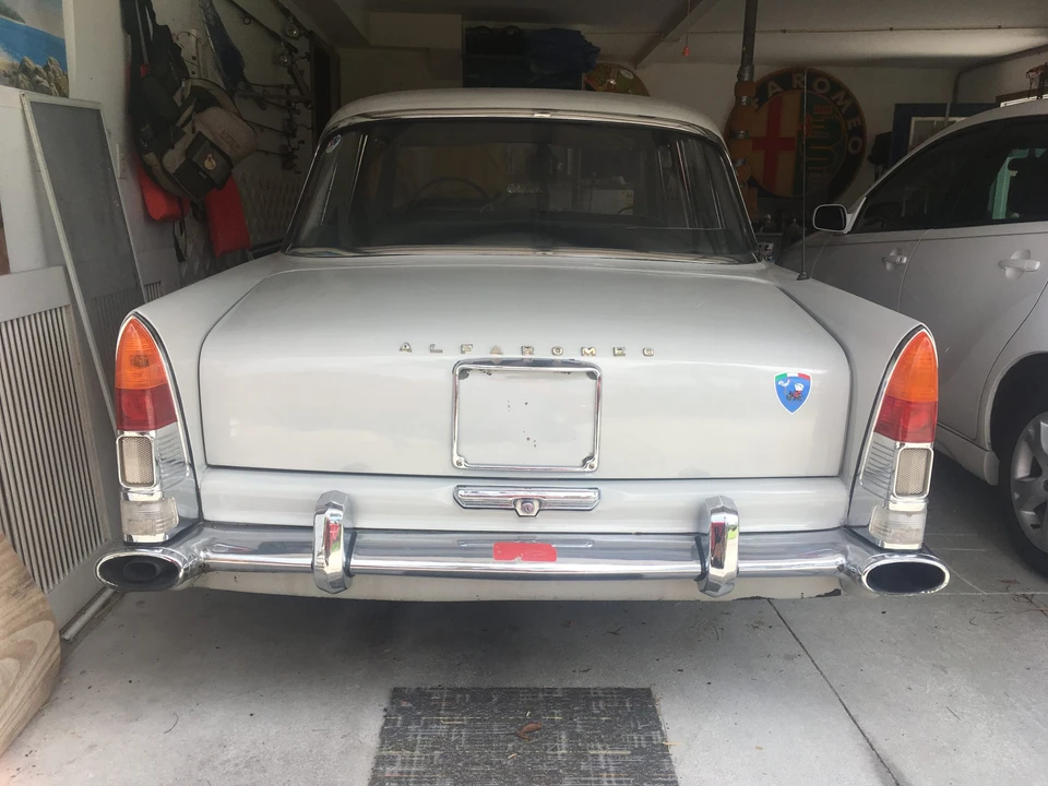 1960 Alfa Romeo 102-Series 2000 - Image 24 of 31