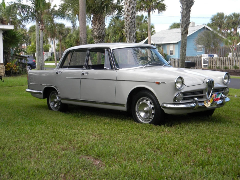 1960 Alfa Romeo 102-Series 2000 - Image 7 of 31