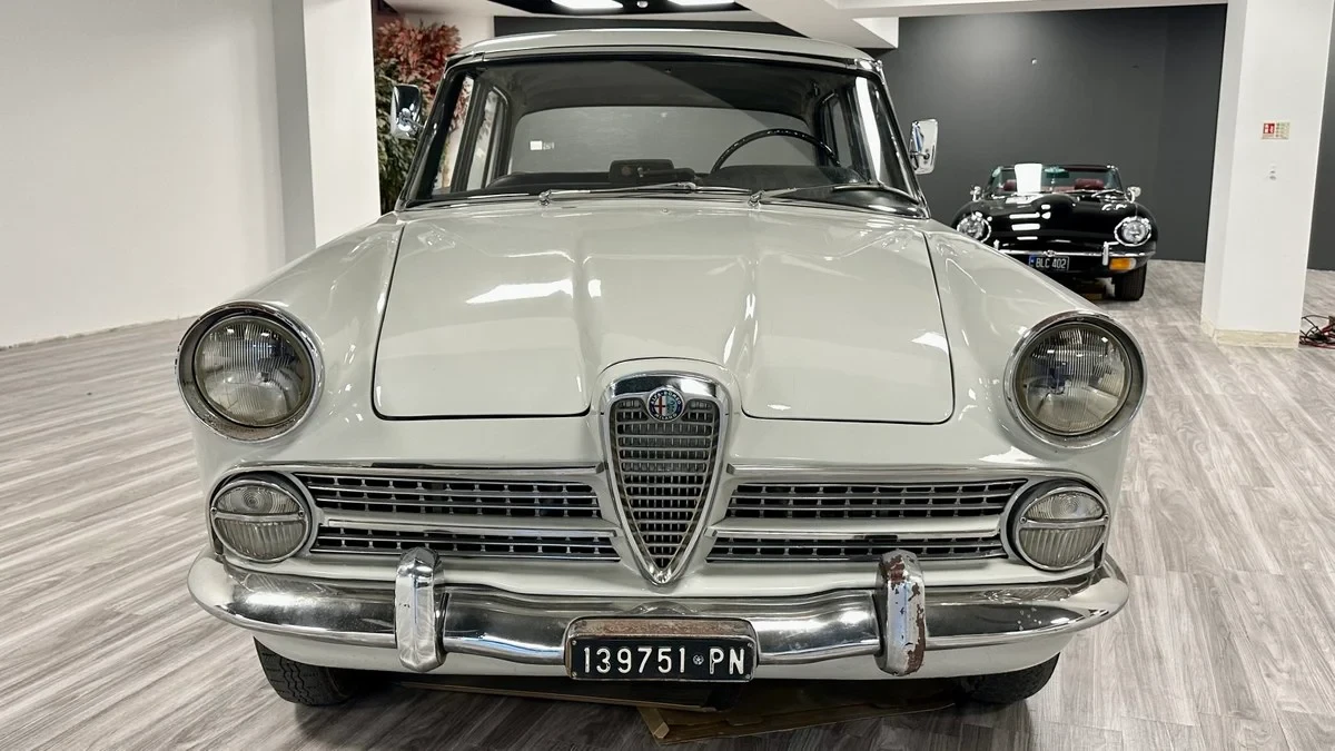 1960 Alfa Romeo 102-Series 2000 - Image 6 of 31
