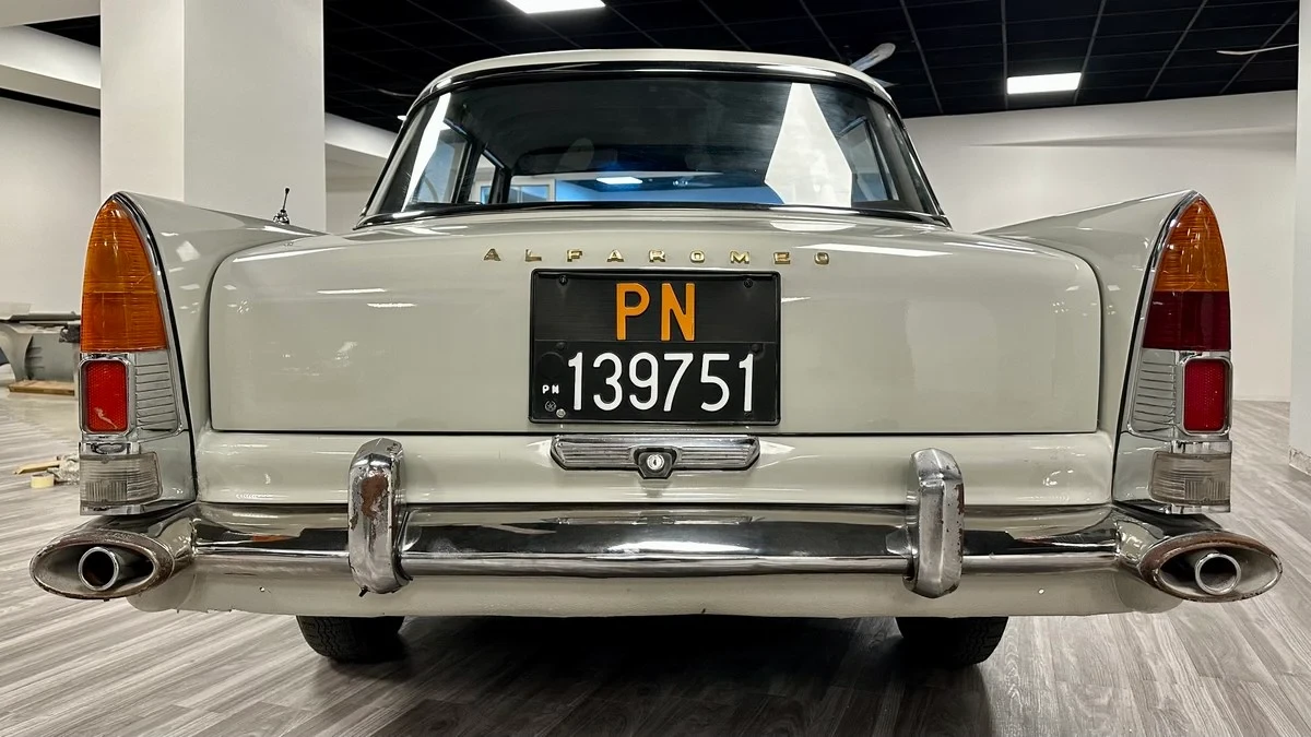 1960 Alfa Romeo 102-Series 2000 - Image 8 of 31