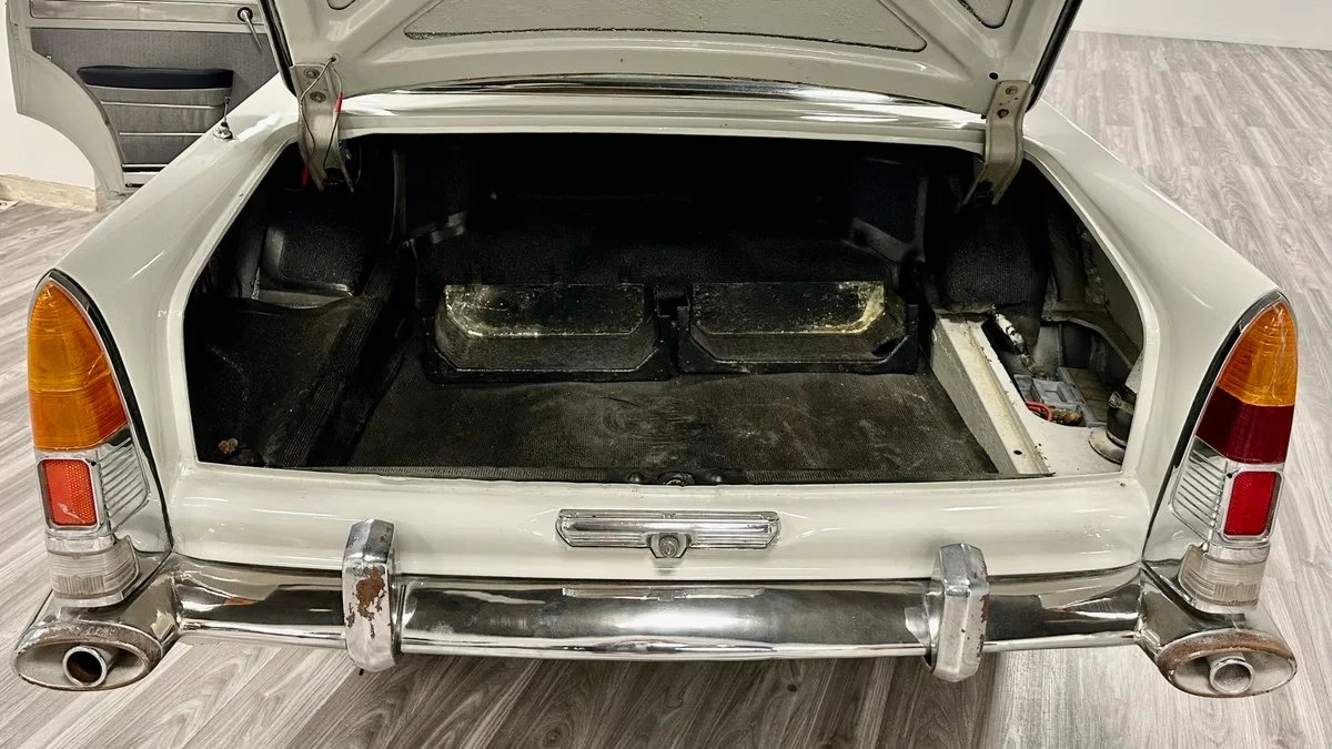 1960 Alfa Romeo 102-Series 2000 - Image 19 of 31