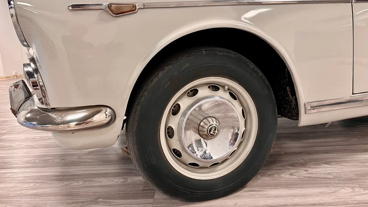 1960 Alfa Romeo 102-Series 2000 - Image 10 of 31