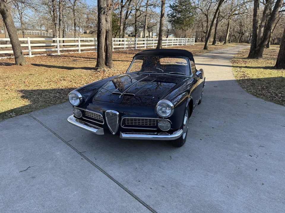 1960 Alfa Romeo 102-Series 2000 - Image 9 of 31