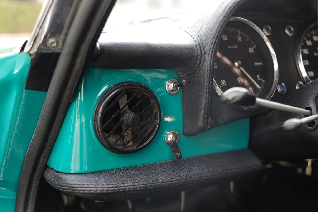 1960 Alfa Romeo 102-Series 2000 - Image 21 of 30