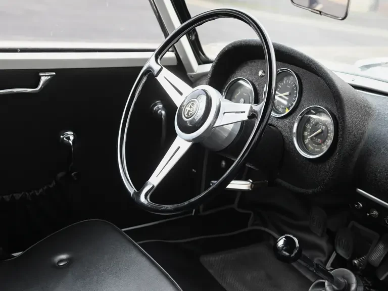 1960 Alfa Romeo Giulietta - Image 15 of 31