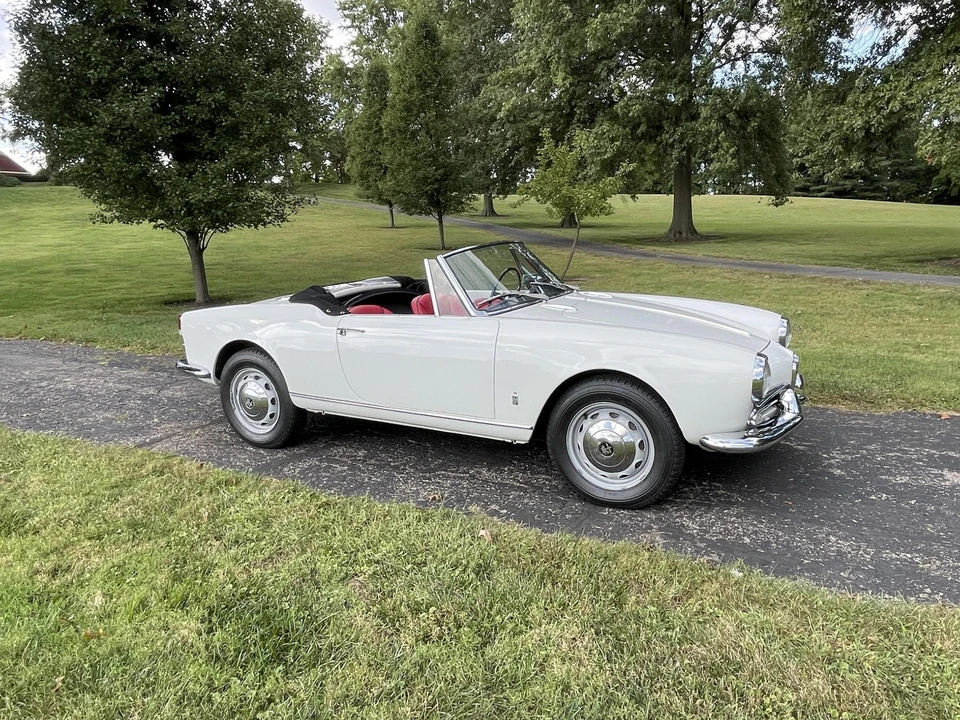 1960 Alfa Romeo Giulietta - Image 7 of 31