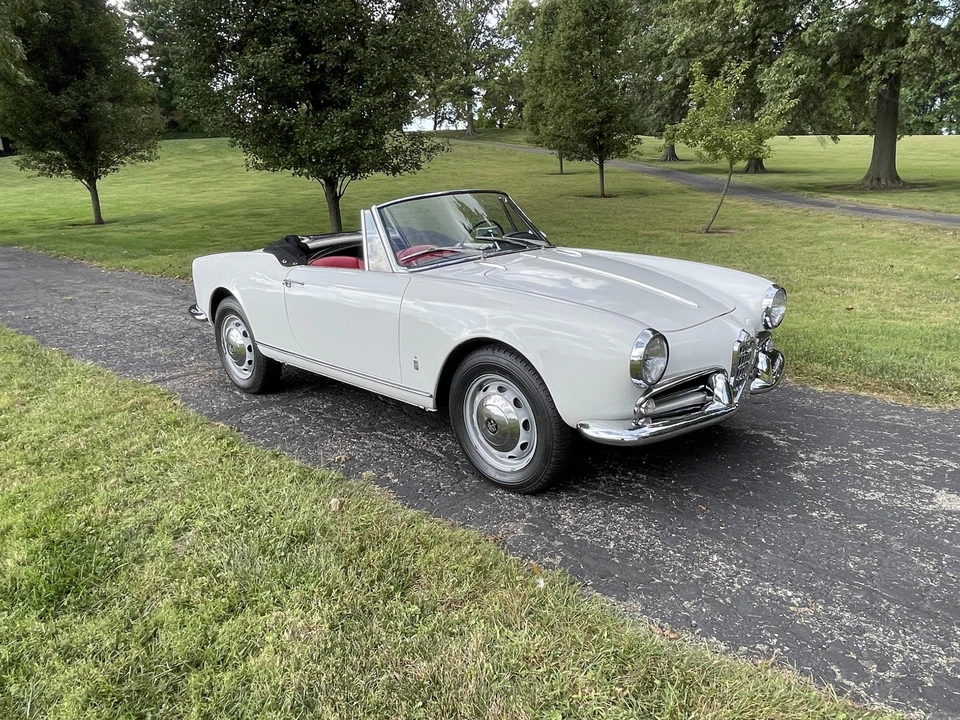 1960 Alfa Romeo Giulietta - Image 6 of 31