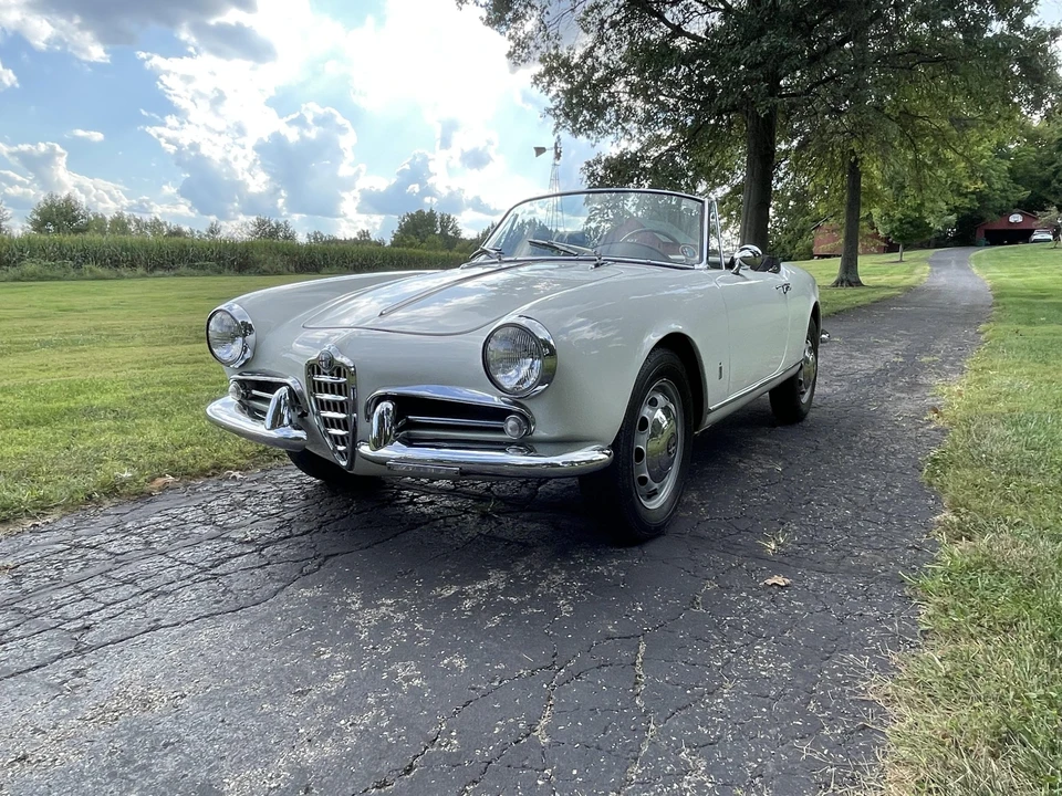 1960 Alfa Romeo Giulietta - Image 2 of 31