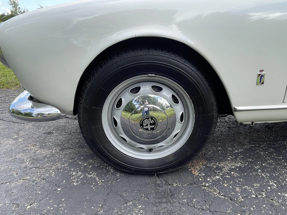 1960 Alfa Romeo Giulietta - Image 24 of 31