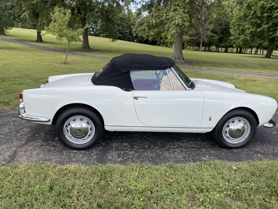 1960 Alfa Romeo Giulietta - Image 14 of 31