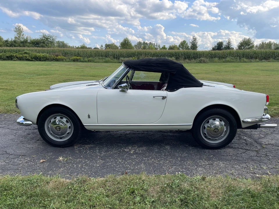1960 Alfa Romeo Giulietta - Image 12 of 31