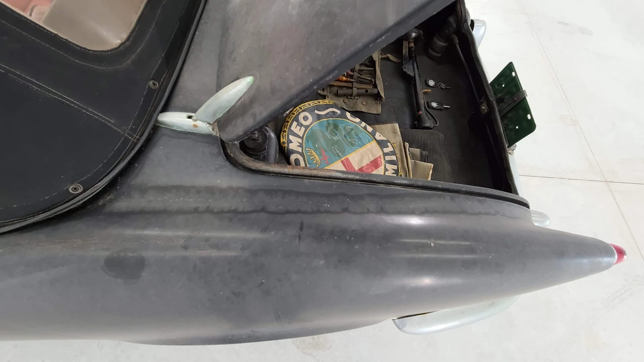 1960 Alfa Romeo Giulietta - Image 29 of 31