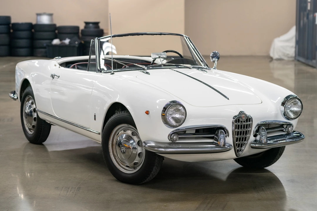 1960 Alfa Romeo Giulietta - Image 11 of 31