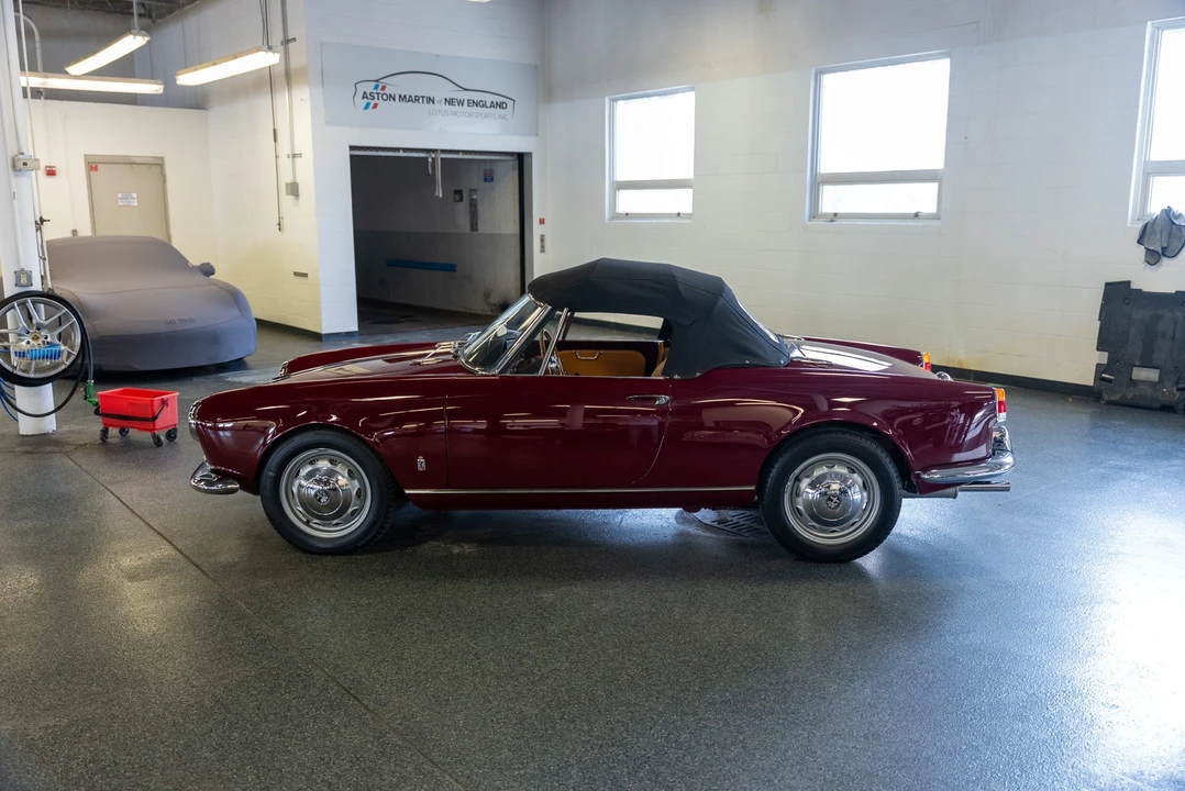 1960 Alfa Romeo Giulietta - Image 24 of 31
