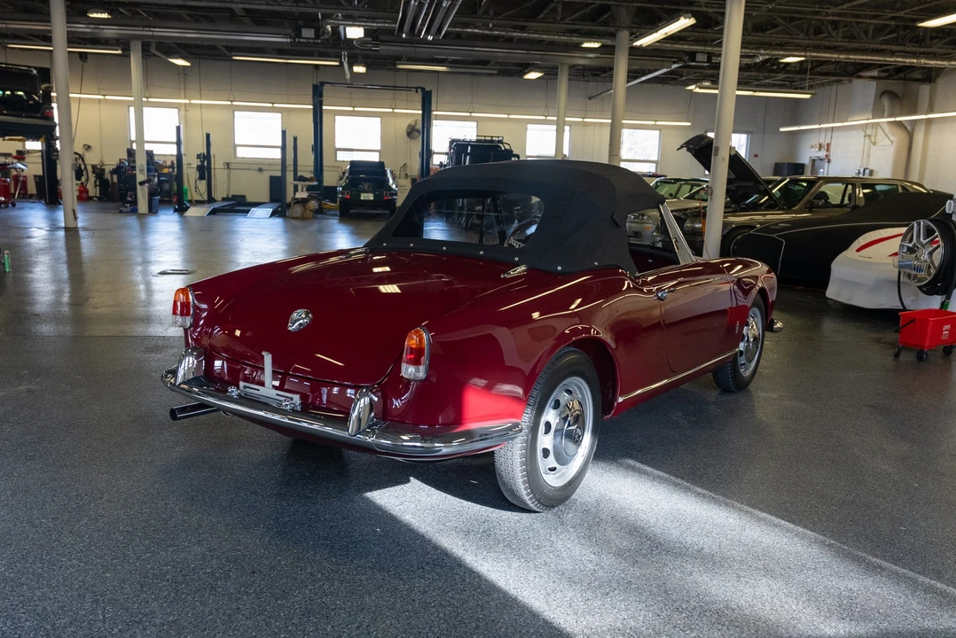 1960 Alfa Romeo Giulietta - Image 20 of 31