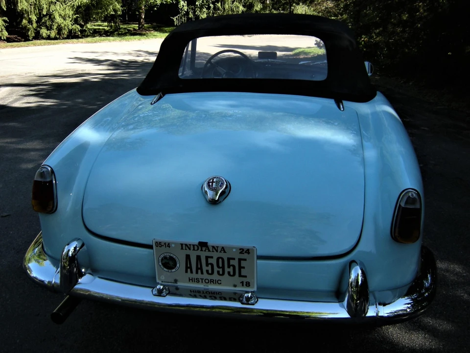 1960 Alfa Romeo Giulietta - Image 16 of 31