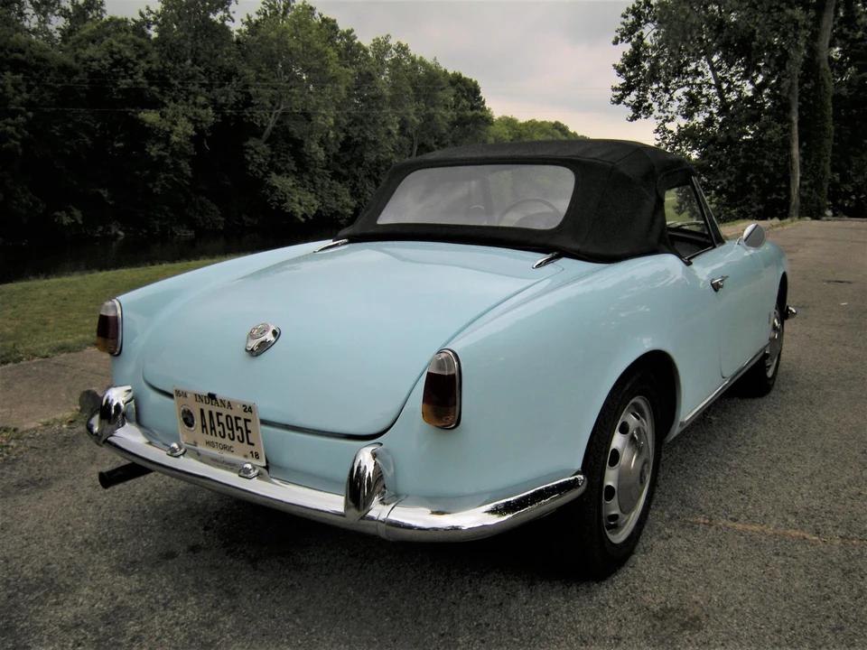 1960 Alfa Romeo Giulietta - Image 15 of 31