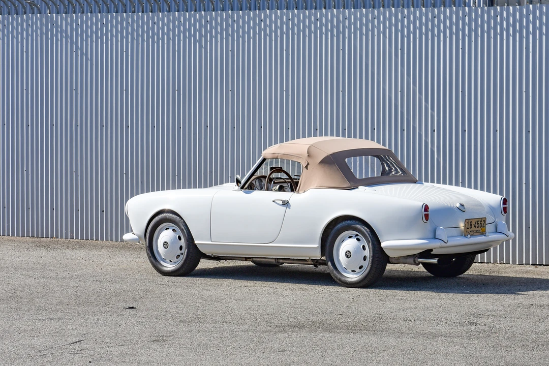 1960 Alfa Romeo Giulietta - Image 27 of 31