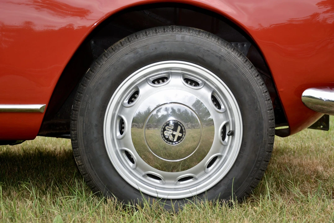 1960 Alfa Romeo Giulietta - Image 28 of 31