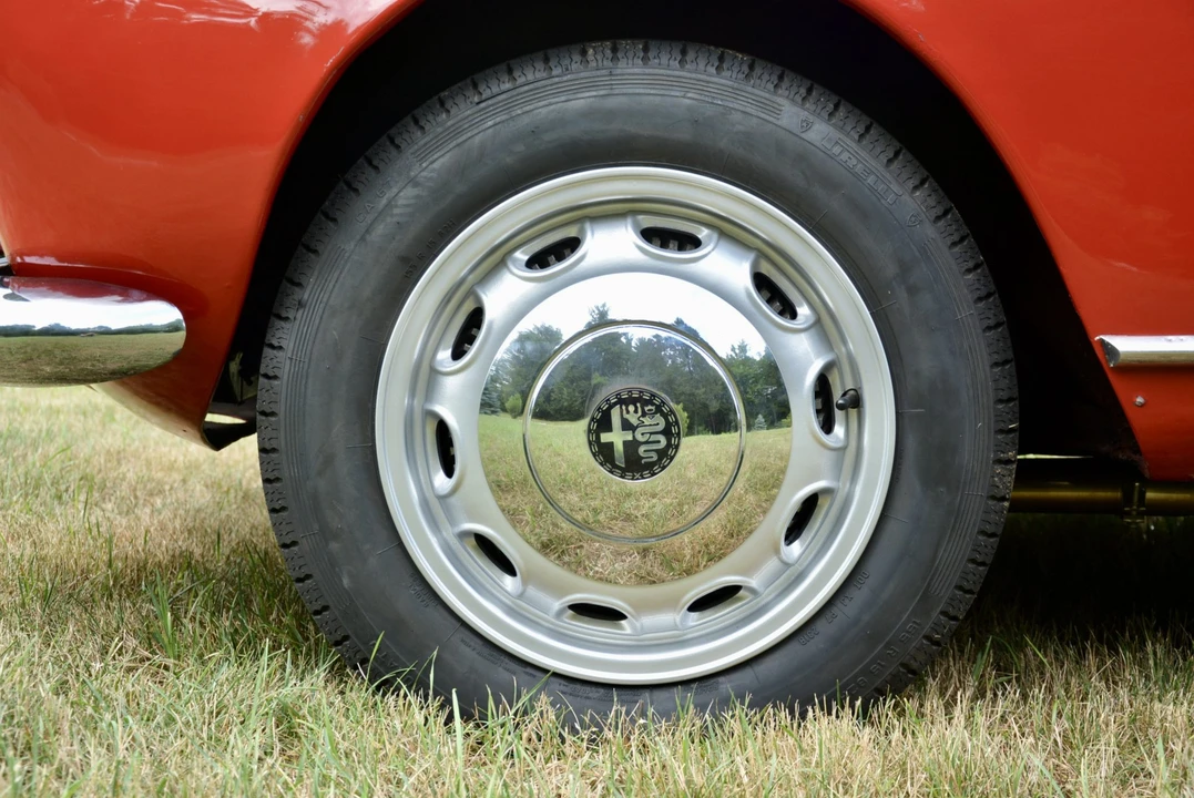 1960 Alfa Romeo Giulietta - Image 31 of 31
