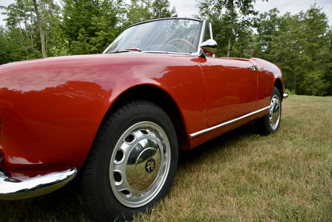 1960 Alfa Romeo Giulietta - Image 15 of 31