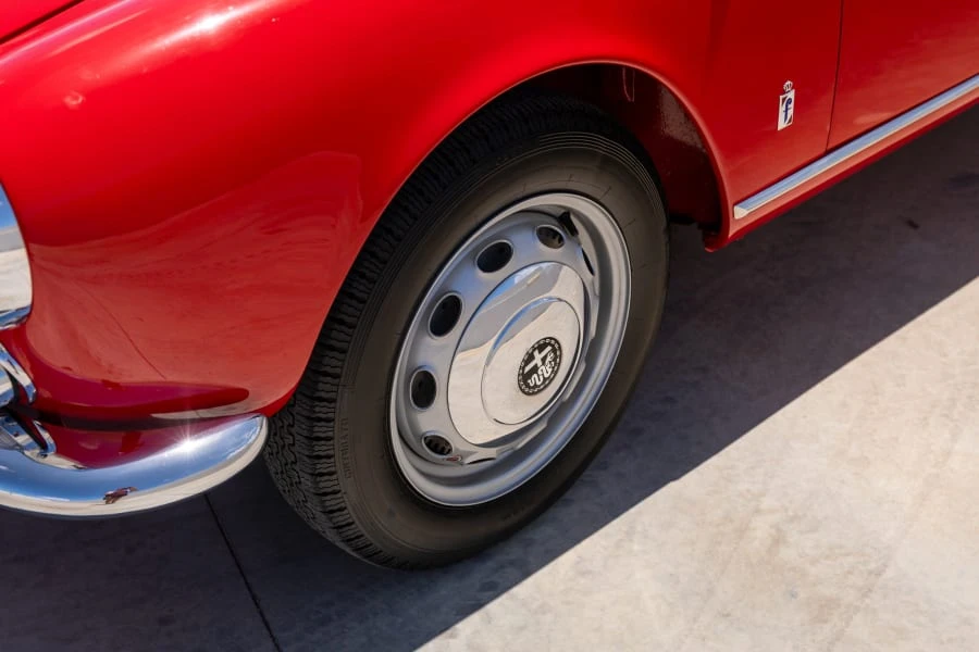 1960 Alfa Romeo Giulietta - Image 9 of 31