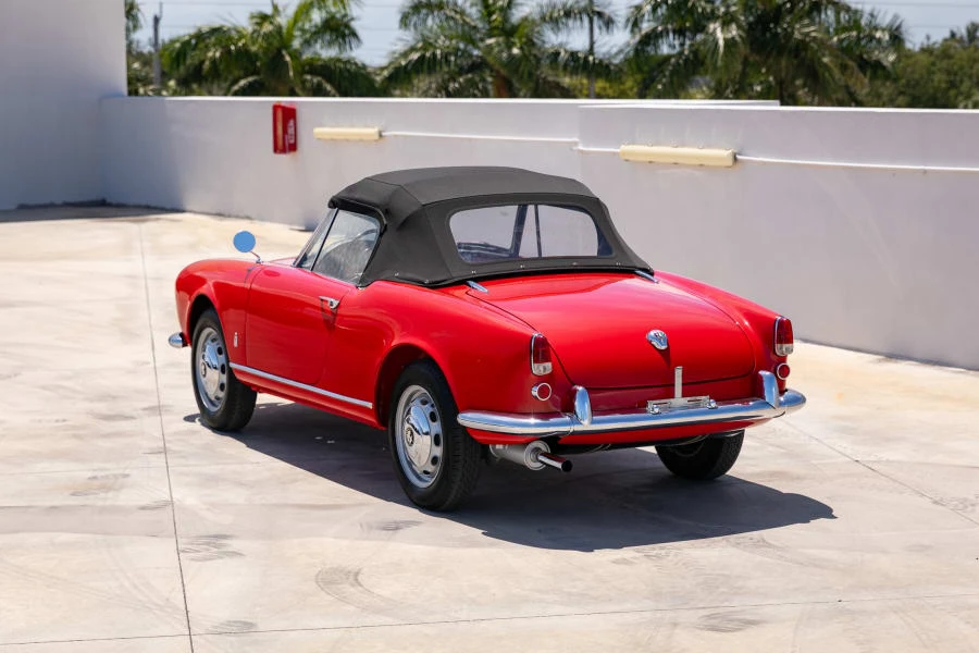 1960 Alfa Romeo Giulietta - Image 12 of 31