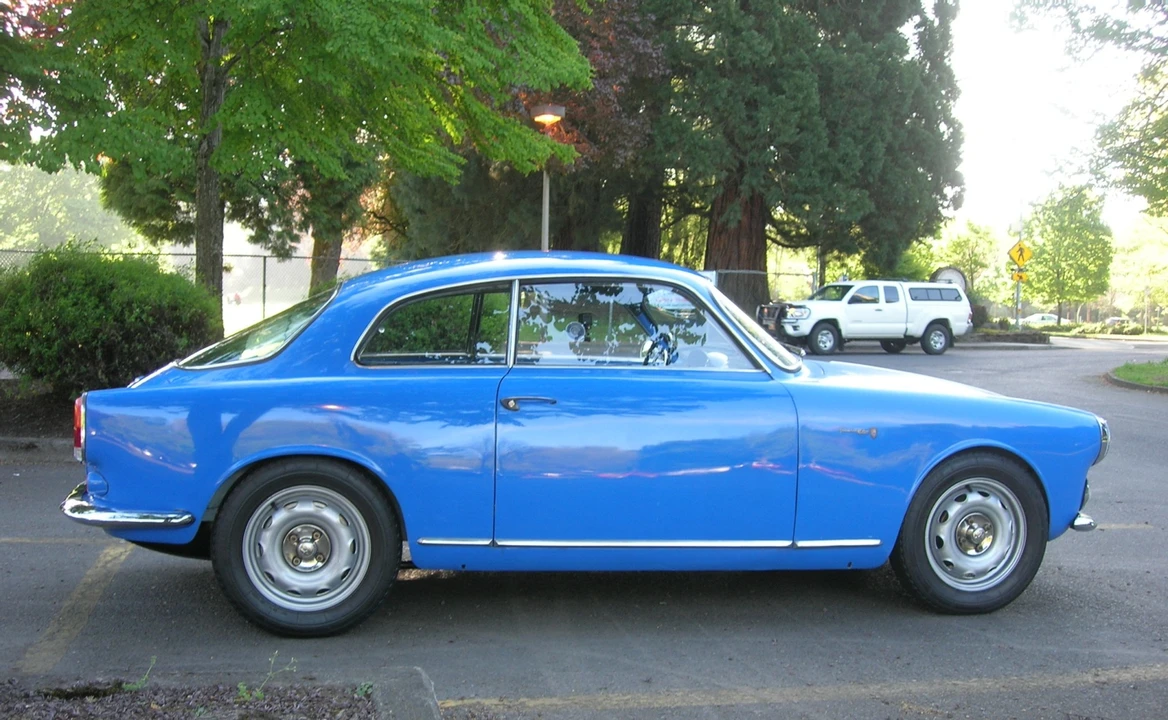1960 Alfa Romeo Giulietta - Image 14 of 31