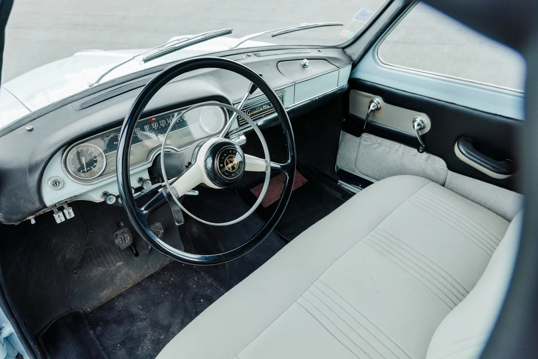 1960 Alfa Romeo Giulietta - Image 11 of 31