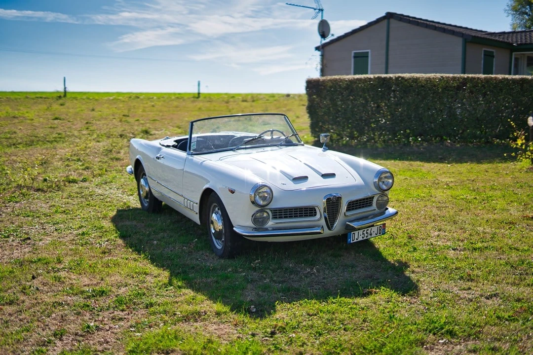 2000 Alfa Romeo 102-Series 2000 - Image 2 of 30