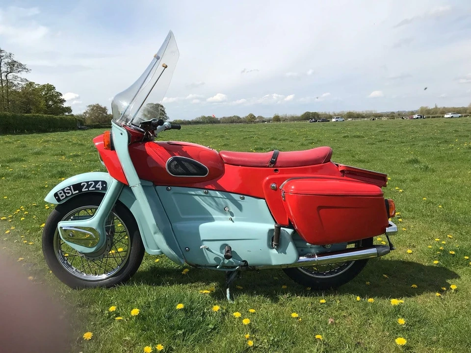 1960 Ariel Motorcycles - Image 6 of 13