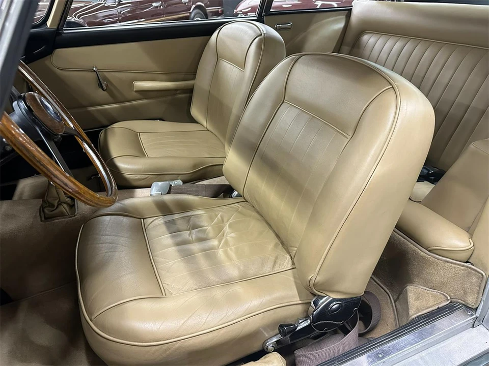 1960 Aston Martin DB4 - Image 11 of 31