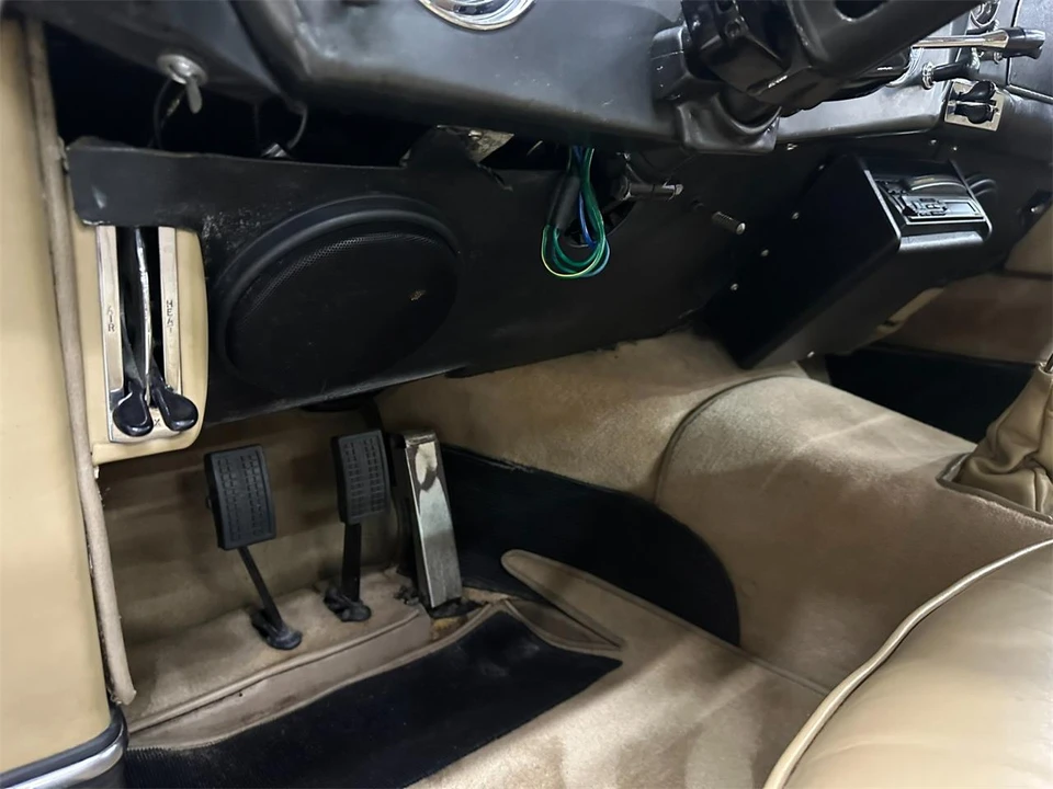1960 Aston Martin DB4 - Image 14 of 31