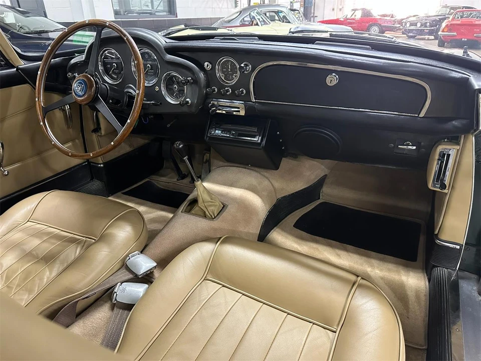 1960 Aston Martin DB4 - Image 18 of 31