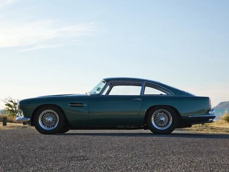 1960 Aston Martin DB4 - Image 6 of 18