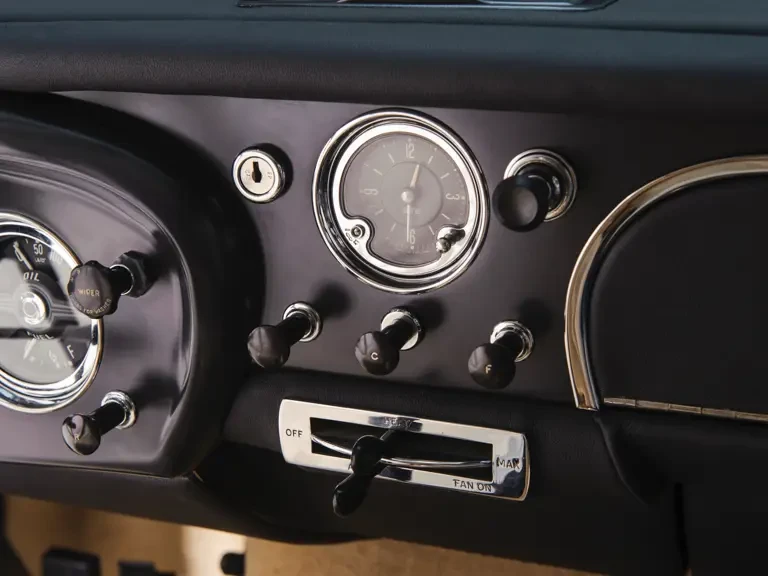 1960 Aston Martin DB4 - Image 19 of 22