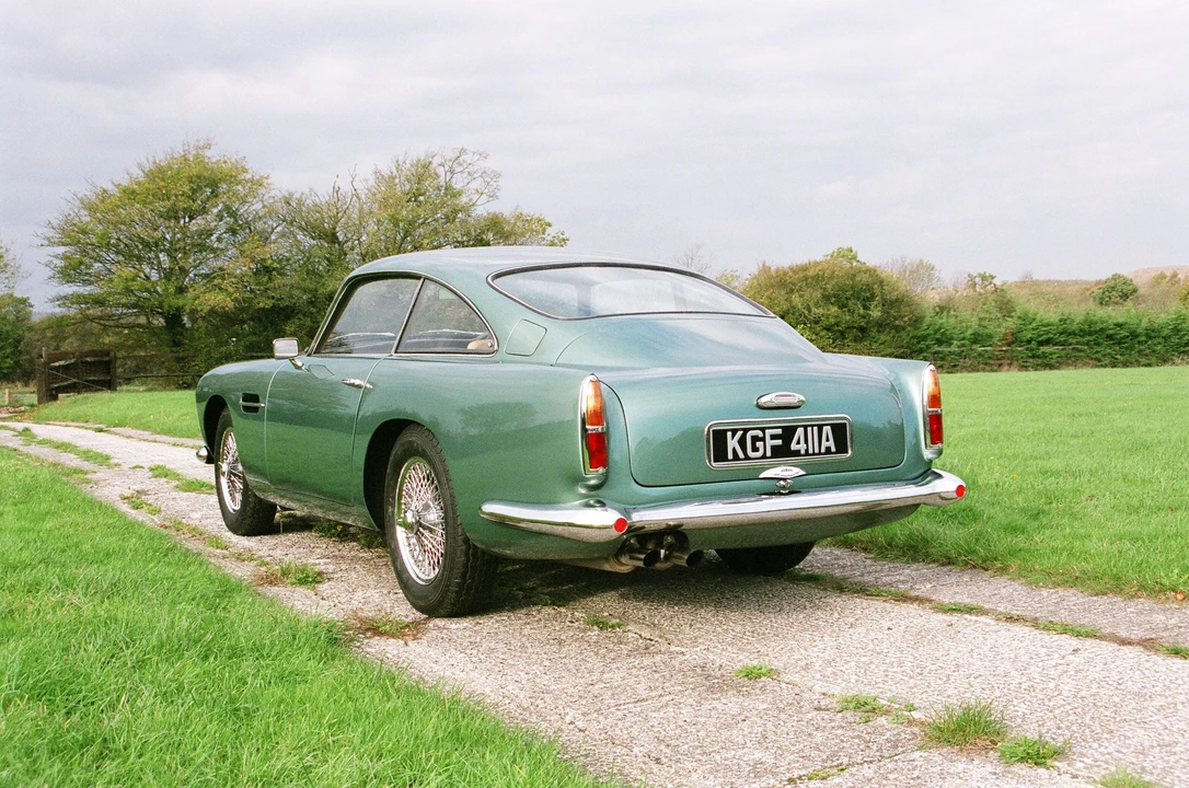 1960 Aston Martin DB4 - Image 6 of 6