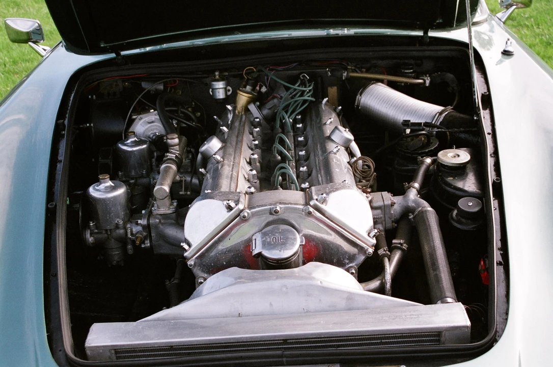 1960 Aston Martin DB4 - Image 4 of 6