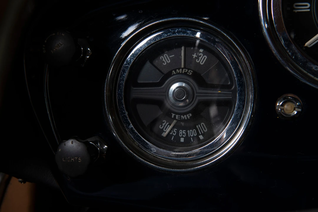 1960 Aston Martin DB4 - Image 25 of 31